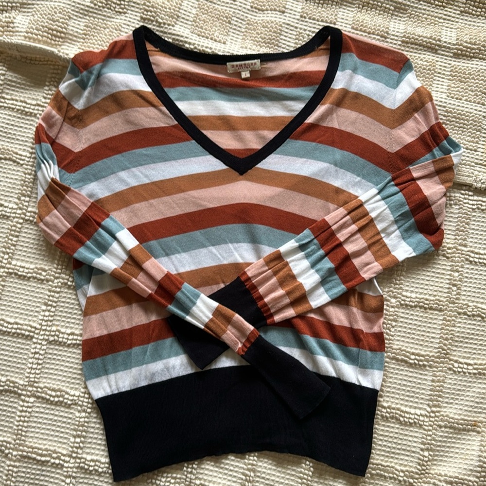DEMYLEE Top